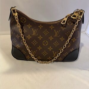 Louis Vuitton Boulogne NM Shoulder Bag